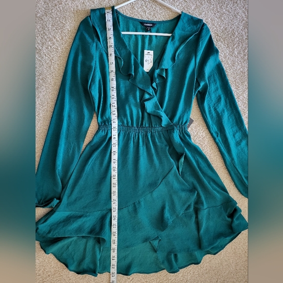 NWT Express Ruffle dress, Size XS - Picture 6 of 8